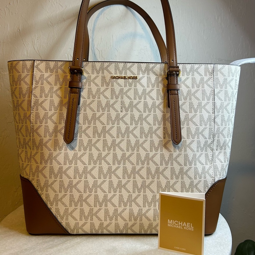 NWT MICHAEL KORS ARIA LARGE TOTE HANDBAG